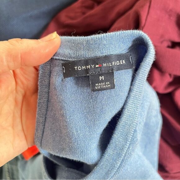 Tommy Hilfiger Light Blue Crewneck Long Sleeve Sweater - Picture 4 of 9
